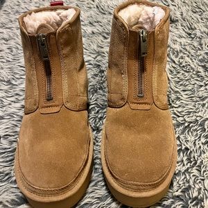 Ugg Neumel Platform Zip Boots in Classic Chestnut Size 9